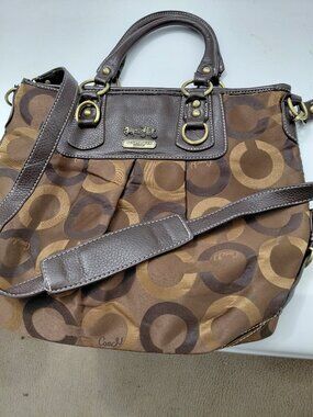 Vintage Coach shoulder bag